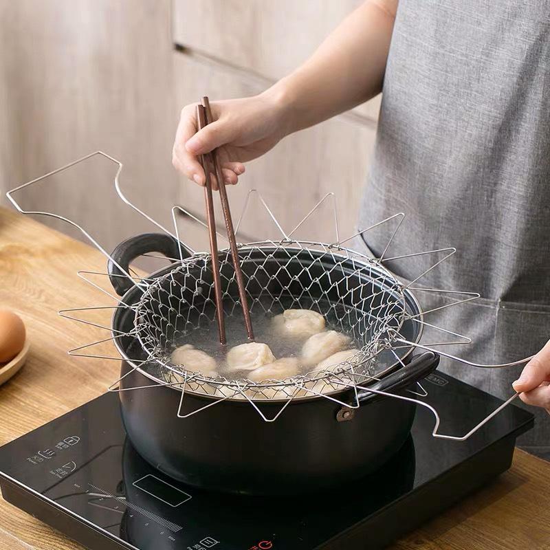 1PC 304 Stainless Steel Frying Basket Household French Fries Fried Chicken Wings Telescopic Folding Round Filter Drain Basket Frying Basket