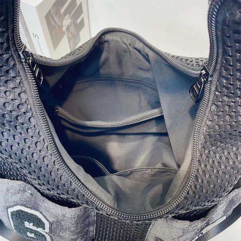 Chic Korean Style Women's Mesh Shoulder Bag - Large Capacity, Lightweight, Casual Underarm Bag for Easy Commuting