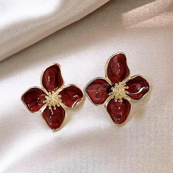 1 Pair Stud Earrings Lucky Clover Shape Fine Workmanship Ear Studs Light Luxury Earrings Jewelry Gift