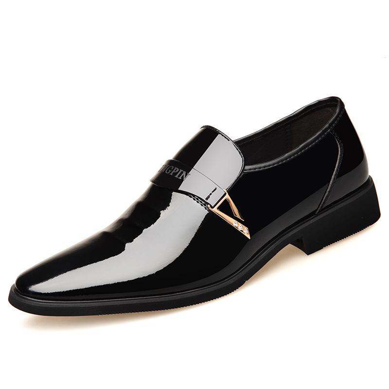 New products men s patent leather shoes men s trend business dress leather shoes pointed toe foot cover men s leather shoes 37 чёрный
