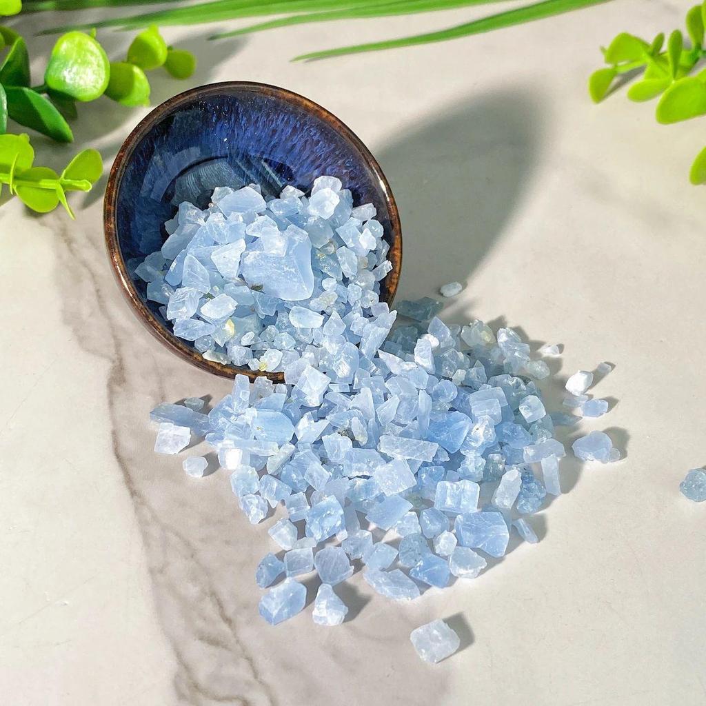 Natural Crystal Crushed Stones - Birthday Gift for Women, Potted Plant & Fish Tank Decor, Crystal Ornaments, Wishing Bottle