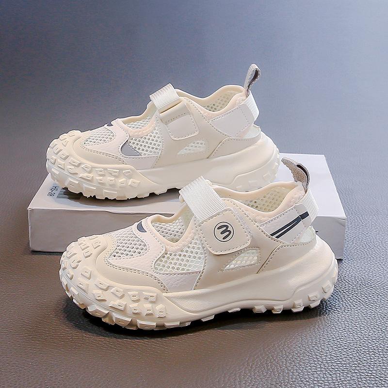 Medium and large children's breathable mesh frame shoes hollow sports sandals girls popular casual soft sole non-slip tire shoes