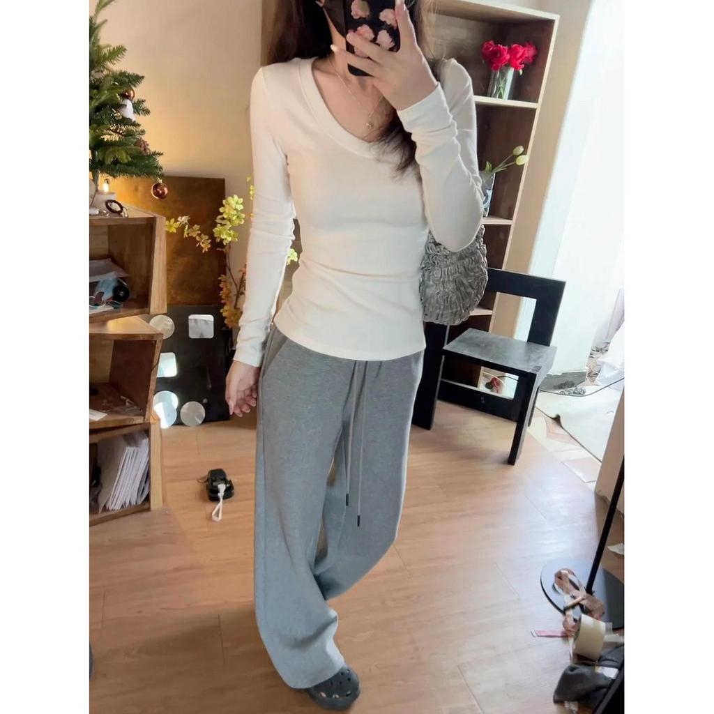 Women's Slim Fit Solid V-Neck Long-Sleeve Top for Autumn & Winter