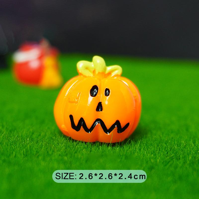 Creative Halloween Pumpkin Ghost Bat Ornaments Micro Landscape Miniature Figurines DIY Home Desktop Decoration Children Gifts