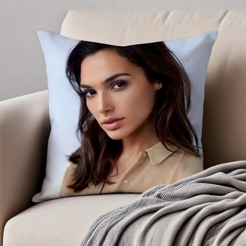 GGal Gadot Cushion Cover Pillowcase Antidustmite Invisible Zipper Short Plush Sofa Cushion
