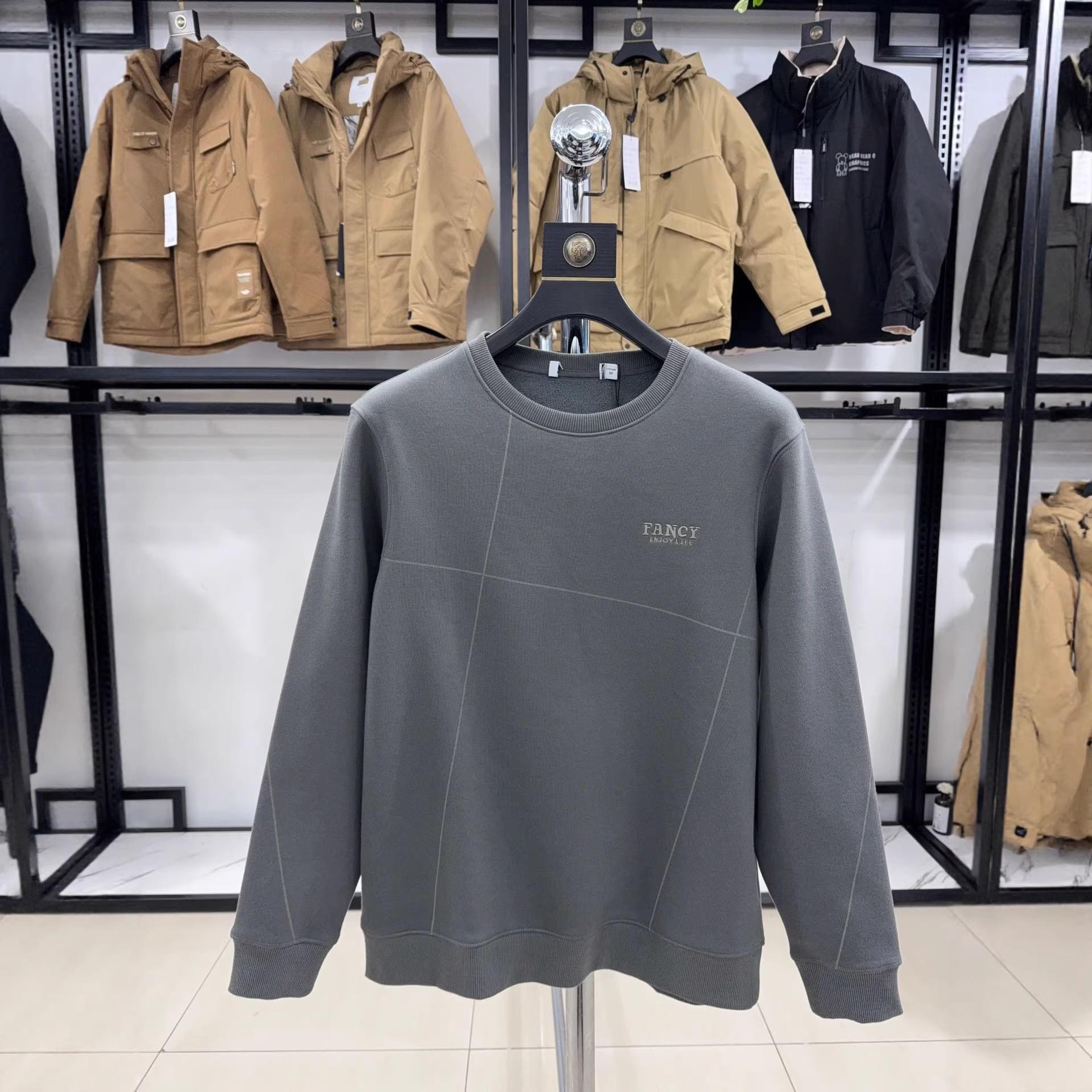 

H Brand Fleece-Lined Men s Round Neck Pullover Sweatshirt - Warm, Fashionable, Versatile, Long Sleeves (4Y214A). Size 175 (130-145 lbs)