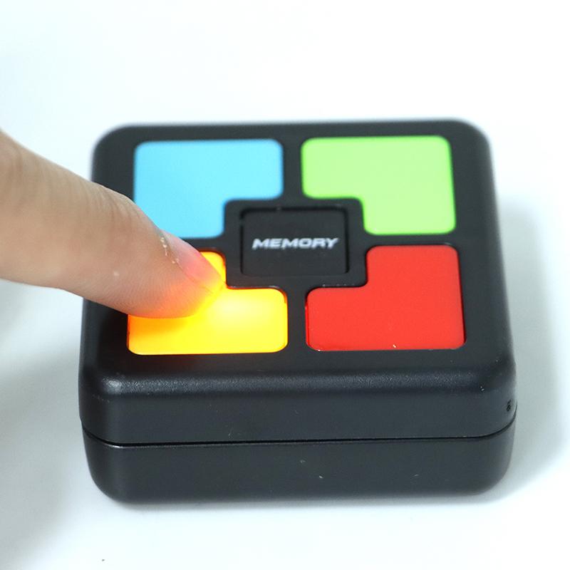 Dětská hra Flash Trénink paměti Puzzle Brain Game Machine Toys