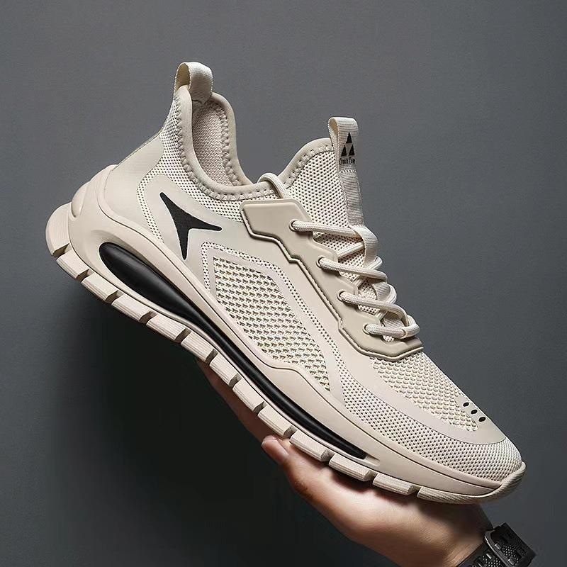

Flying woven men s shoes new spring and summer mesh breathable running sports shoes men s work and leisure 45 бежевый
