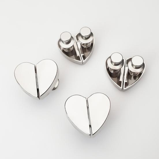 2/4/12/20Pcs Love Heart Curtain Magnet Closure Prevent Light Leaking Magnetic Curtain Clip Heavy Duty Alloy Thin Drapery Curtain Weight Magnet Holder