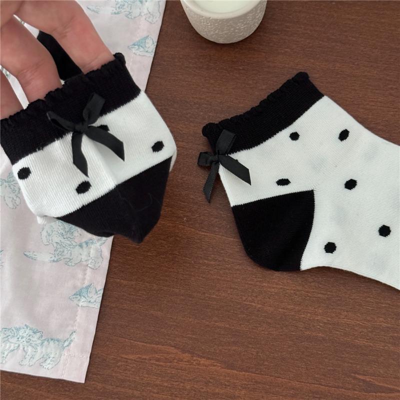 Ladies Spring and Summer New Sweet Bow College Style Leisure Boneless Short Tube Socks
