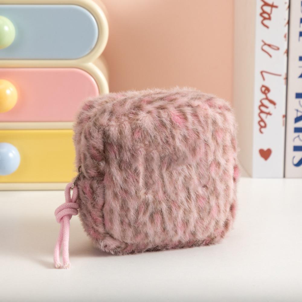 Portable Cosmetic Bag Leopard Print Square Sanitary Pad Bag Zipper Design Small Makeup Bag Girls