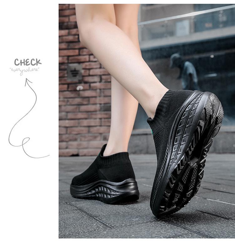 Große Damen Flyknit Atmungsaktive Freizeit Ältere Socken Schuhe