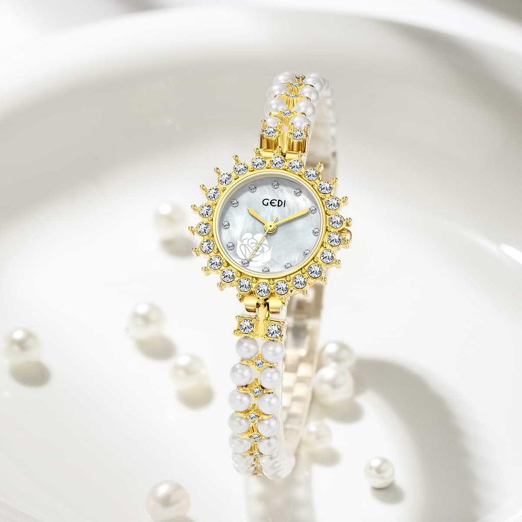 Light Luxury High-End Fritillary Surface Printed Women'S Watch, Small Exquisite Fashion Pearl Bracelet Watch
