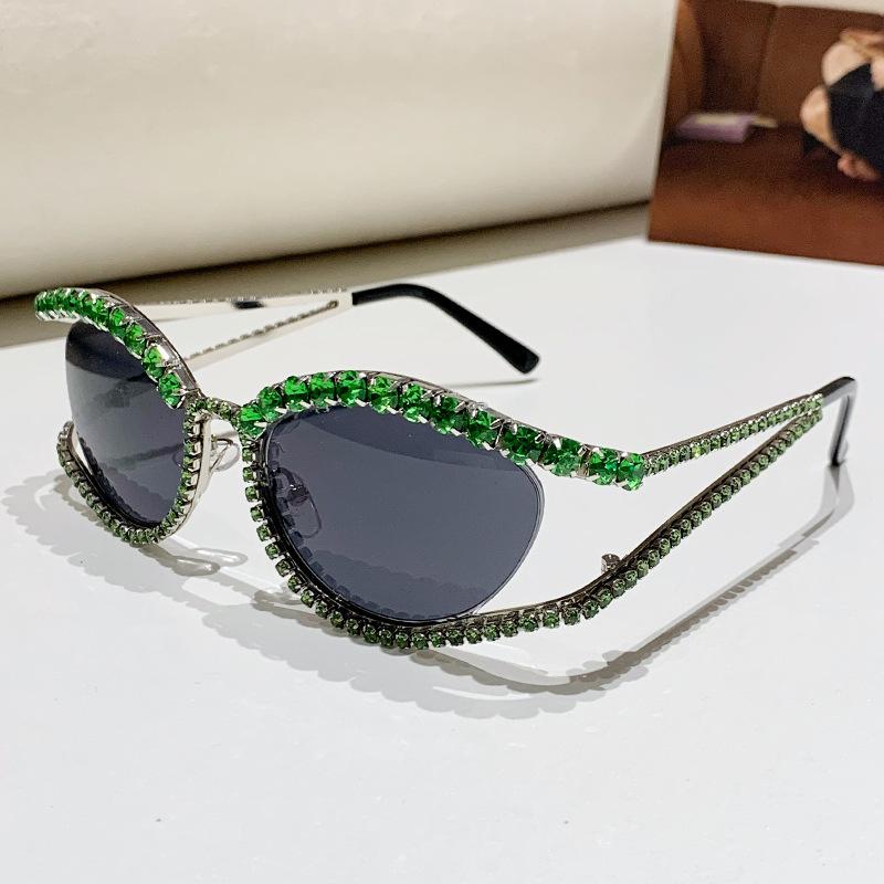 Cat-Eye-Sonnenbrille Damen Diamantenbesetzte Sonnenbrille Trendige Herren Personalisierte Show Retro Sonnenschutzbrille