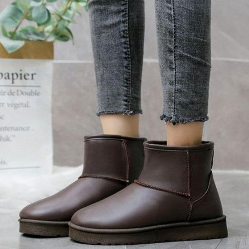 Waterproof Leather Flat Round Toe Snow Boots for Women Winter 2025 Novelty Ankle High Quality Padded Fashion Goth Woman Shoes