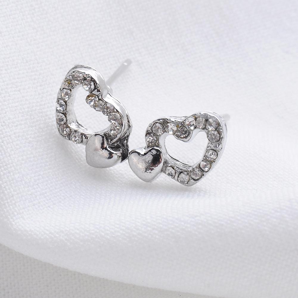 Heart-Shaped Rhinestone Stud Earrings - European & American Fashion Jewelry