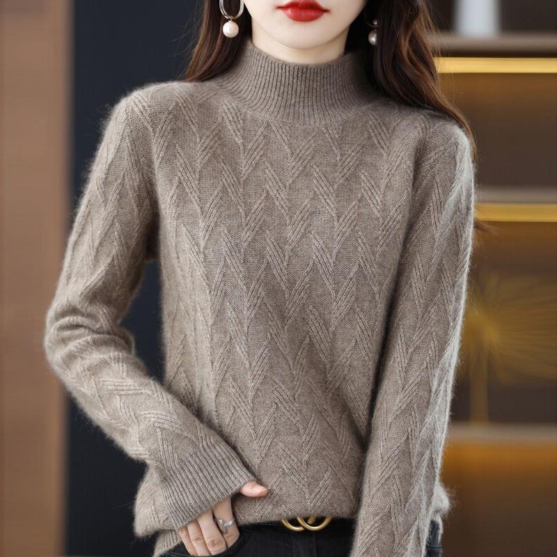 Thick Base Sweater for Autumn and Winter Semi High Neck Loose Sweater for Women