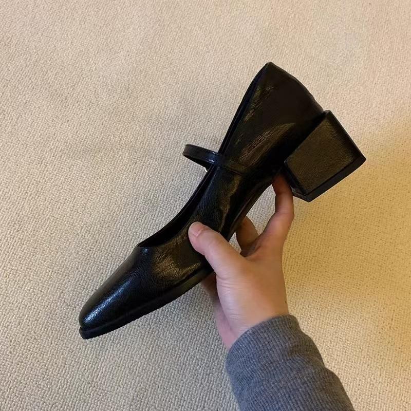 Women's Coarse Heel Shoes Autumn New Square Head Shallow Mouth Soft Sole Anti-slip Wear-resistant Low-top Shoes