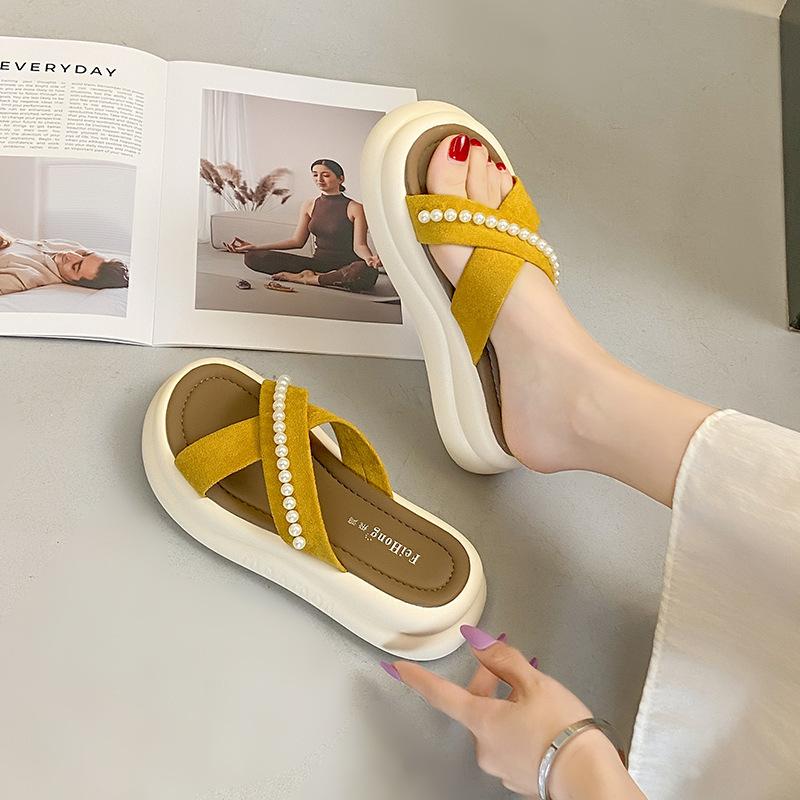 Thick-soled Cool Slippers Women's Shoes Summer Outer Wear Summer Pearl Leisure Beach One-word Drag
