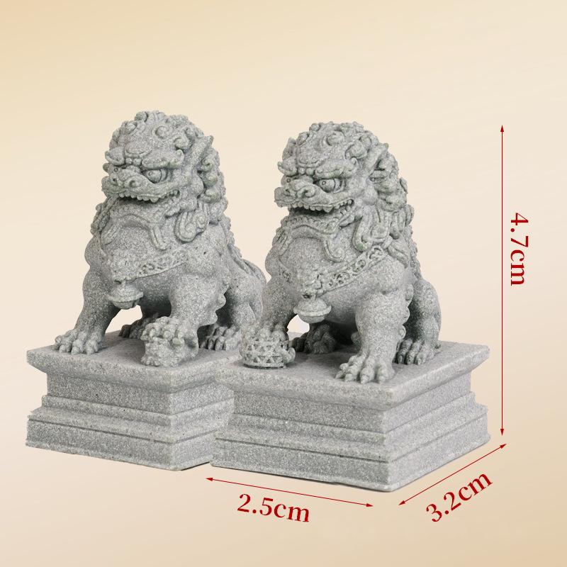 

A pair of lucky and wealthy stone carvings of lions, Chinese feng shui qilin ornaments, home bar ornaments, desktop mascots