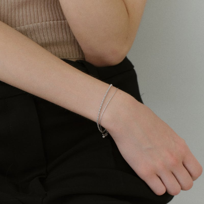 NORMALLEE [White gold] Glitter Line Bracelet