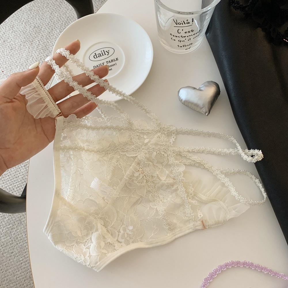 Women's Panties Mesh Ruffle Hollow Out Sexy Lace Flower Pattern Cotton Crotch Perspective Erotic Panties Thin Seamless Briefs