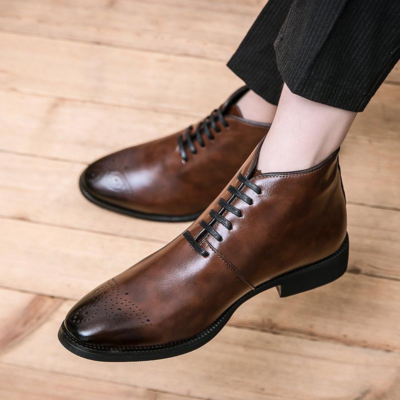 Plus Size Men's High-Top Brogue Leather Lace-up Boots in British Style