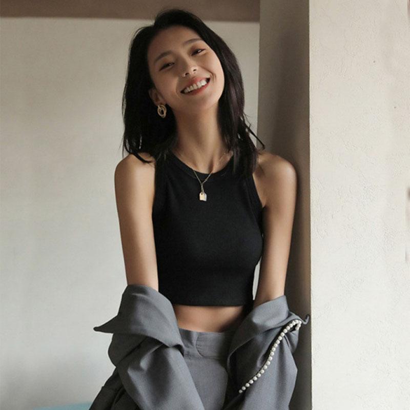 

Женский летний однотонный спортивный топ без рукавов с открытой талией one size чёрный