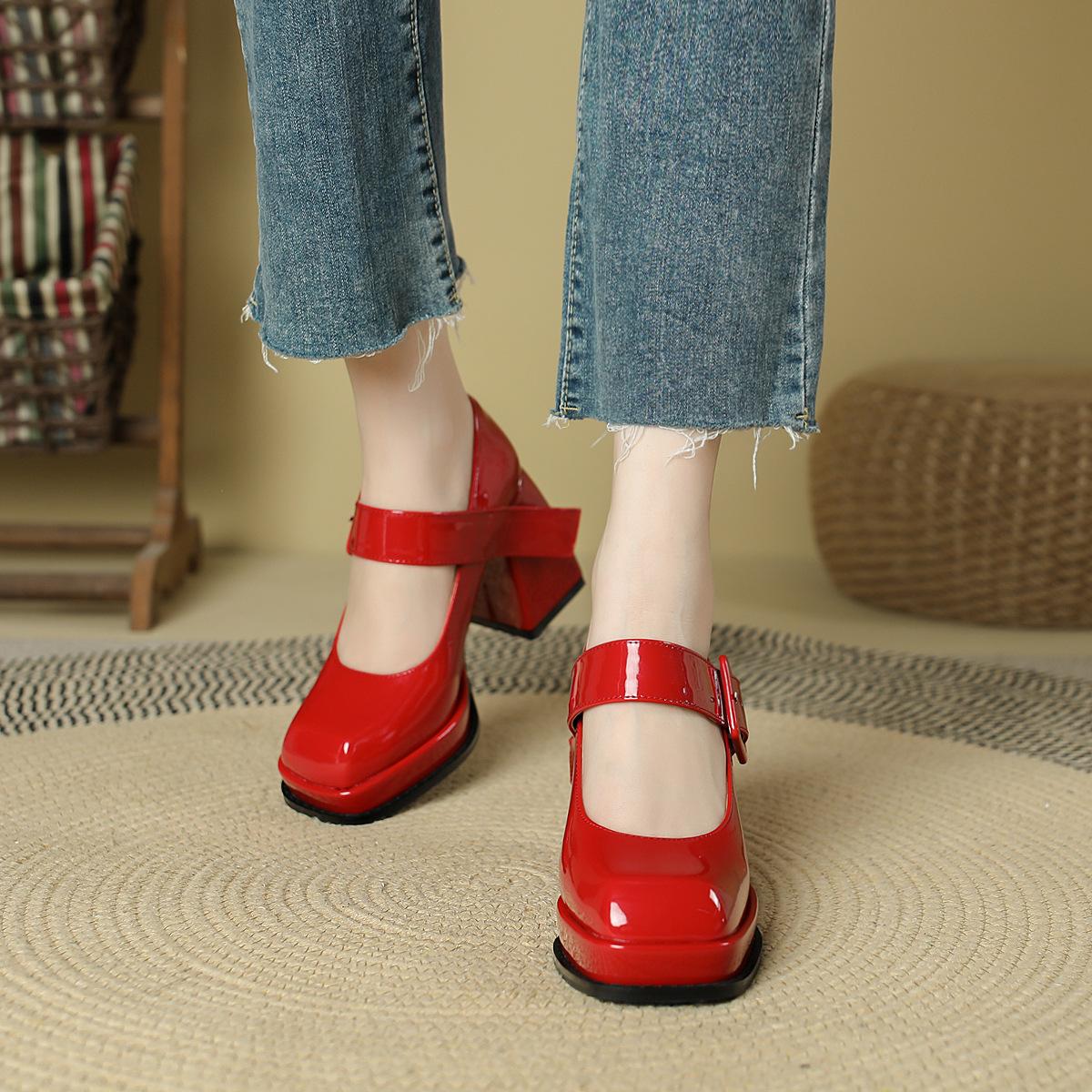 

French Mary Jane high heels women s short 2025 early spring retro square head women s shoes waterproof table thick heel single shoes women 41