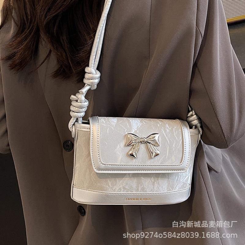 This Year's Popular Fashion and Versatile Small Bag Women's 2025 New Trendy Manufacturer's Armpit Bag Foreign Crossbody Bag