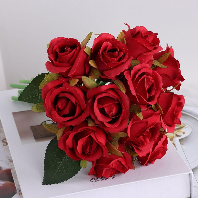 WCIC Nieuwe 12 Hoofden Kunstmatige Zijde Bruid Houdt Bloemen Bos Rozenboeket Bruiloft Thuis Feestdecoratie kopen vanaf een prijs van 6.71