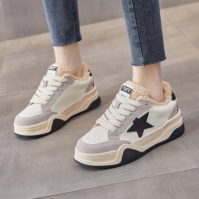 Frosted Leather Snow Boots 2025 Winter Velvet Large Cotton Women's Shoes Versatile Casual Board Shoes Thick Sole Heightening Sports Little White Shoes