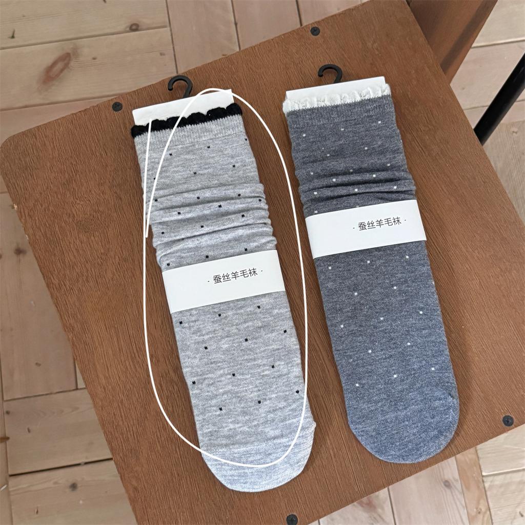 Polka Dot Silk and Wool Socks, Thick and Sweet for Autumn and Winter, Boneless Pile Socks for Girls, Mid-calf Socks