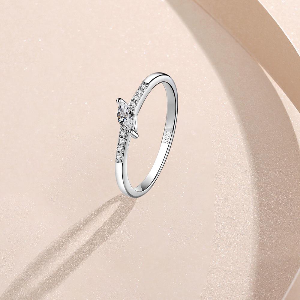 S925 Sterling Silver Marquise Cut Diamond Ring: Minimalist European & American Style, High-End Light Luxury Jewelry for Women.