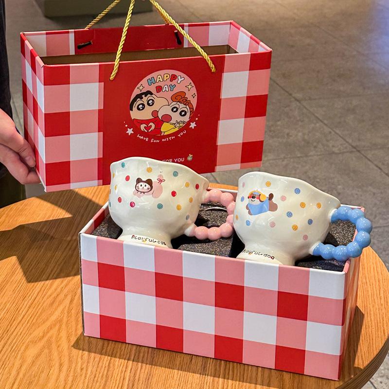 Niedliches Paar Tassen Geschenkbox mit hochwertigem Glaswasserbecher, hochwertiges Hochzeitsgeschenk, Geburtstagsgeschenk