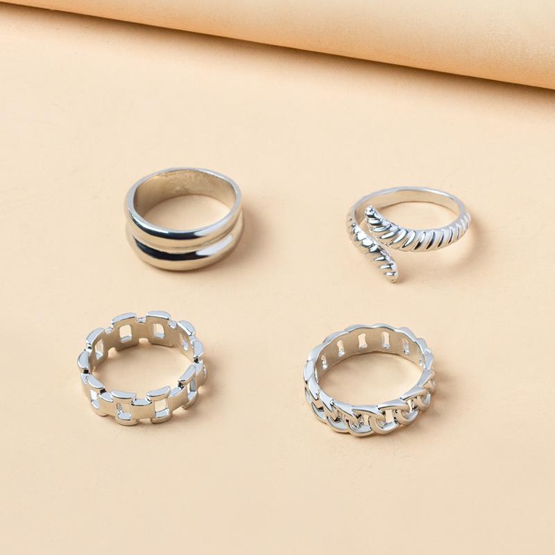 2022 Simple Personality Snake-shaped Ring Retro Electroplating Imitation Golden Snake-Shaped Knuckle Ring 4-piece Set For Women