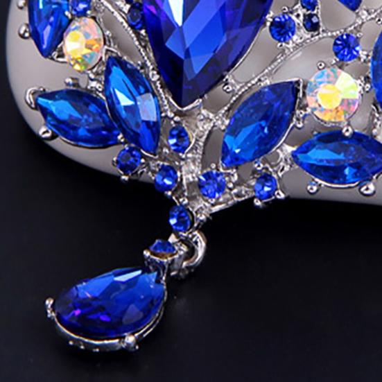 Brooch Gorgeous Luxury Flower Pattern Flower Shape Shawl Clip for Party