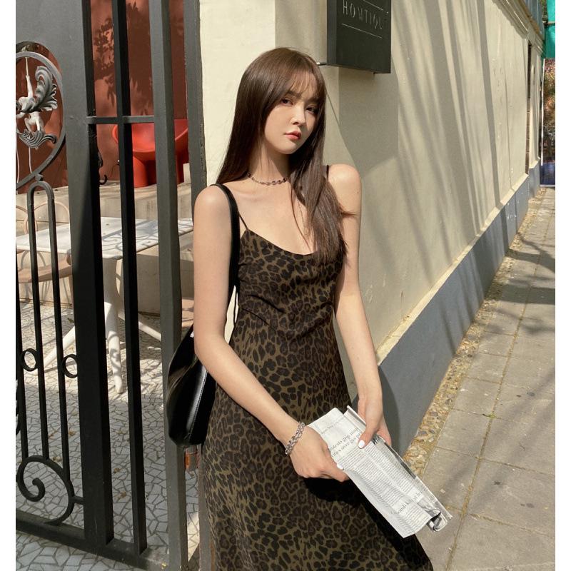 2026 Spring/Summer V-Neck Leopard Print Off-Shoulder Spaghetti Strap Mid-Length Slimming Dress