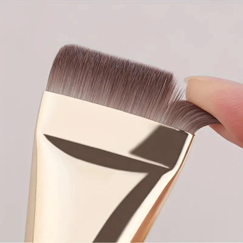 Ultra-Thin Foundation Brushes Flat and Angled Flawless Concealer Brush Wooden Handle Soft Hair Thin Face Contour Makeup Brushes
