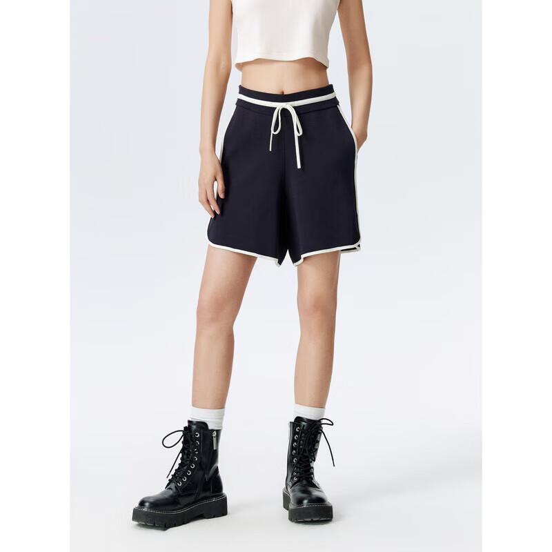 

Коллекция вязаных кардиганов и шорт для женщин от PEACEBIRD S