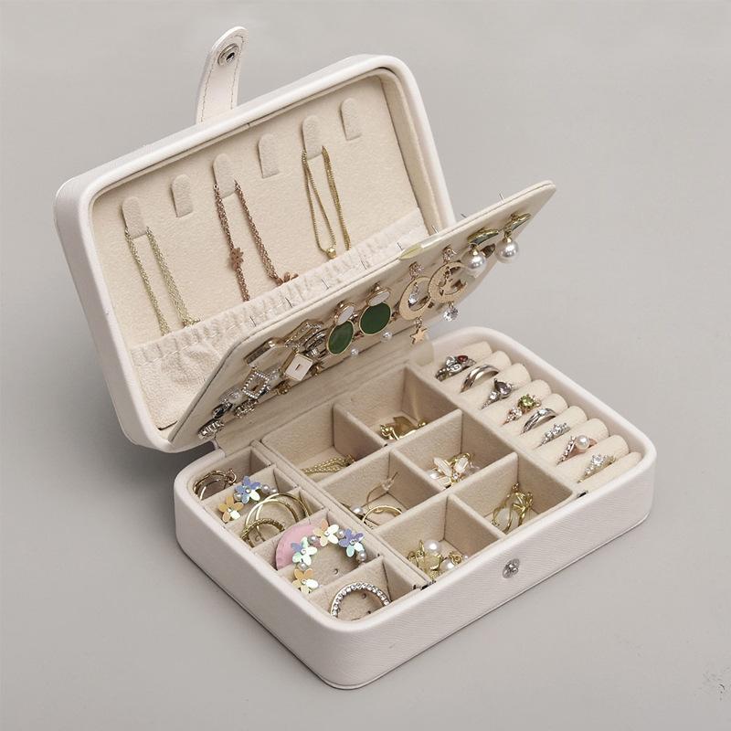 

Корейская версия, простая портативная шкатулка для хранения ювелирных изделий в стиле Ins, 2025, новая высококачественная изысканная дорожная сумка для ювелирных изделий большой емкости 20x15x10cm белый