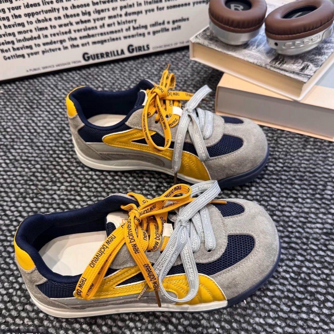 

2025 ранняя осень немецкие тренировочные туфли ретро легкие мягкая подошва маленькие спортивные туфли пара шнурков толстая подошва дышащая сетка женские туфли 35 жёлтый