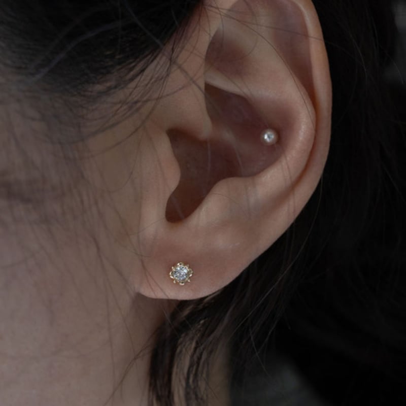 Youngglow 14k Frame Lab Diamond Piercing