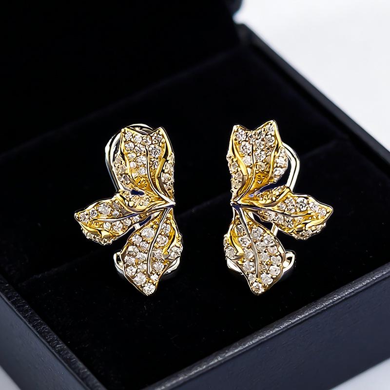 

Luoxi Temple 2026 S925 Silver Diamond Maple Leaf Ear Cuff Earrings - High-End Women s Fashion S925 Silver