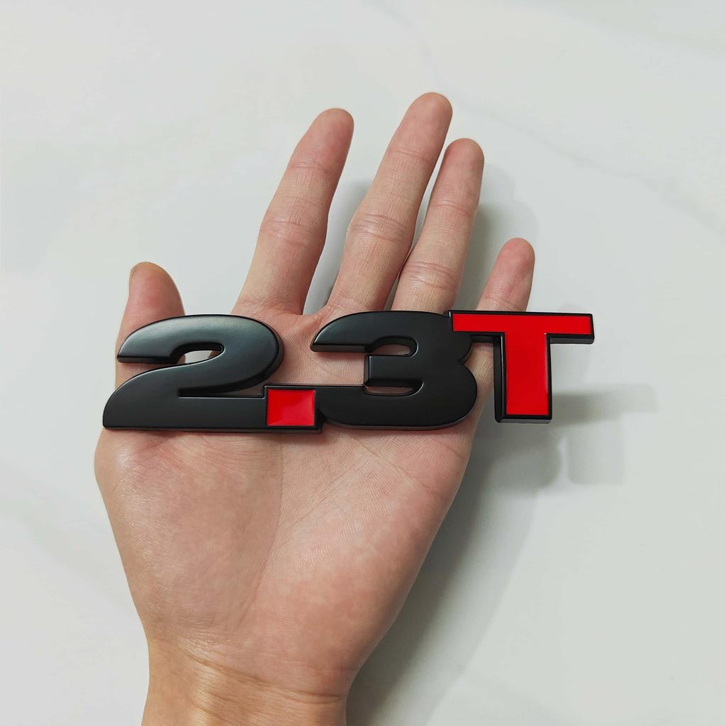 Autocollant Insigne Métallique 3D Badge 2.3T Cylindrée Emblème d'Aile Arrière pour GT Shelby