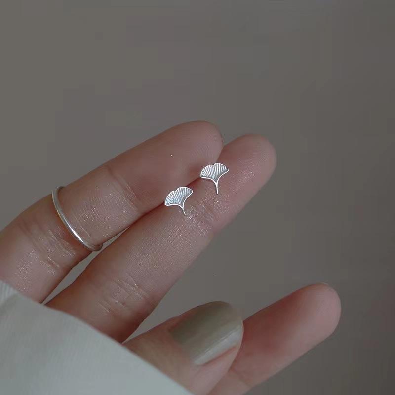 Korean Light Luxury Imitation Zircon Flower Stud Earrings For Women Girl Fashion Crystal Elegant Zircon Party Birthday Gifts
