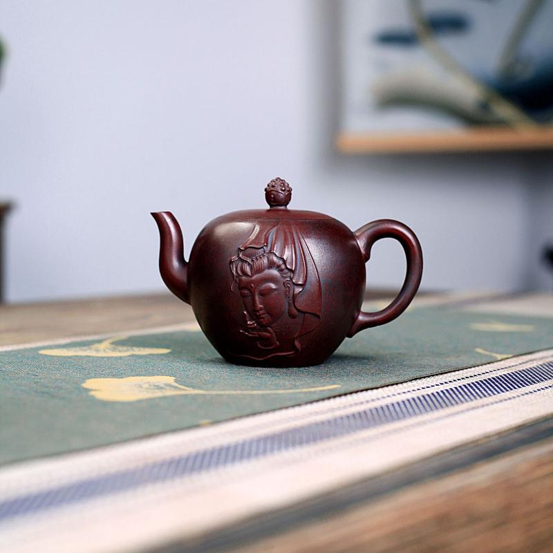

240ml Classic Yixing Purple Clay Teapots Handmade Beauty Shoulder Pot Raw Ore Antique Red Mud Tea Brewing Kettle Zisha Tea Set