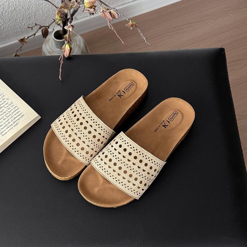 

Ретро полые шлепанцы на одно слово женские летние 2025 новая мода и досуг на плоской подошве с открытым носком пляжные сандалии 35 бежевый