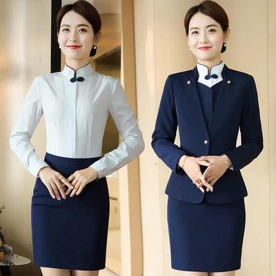 Professionelles Business-Uniformset für Damen