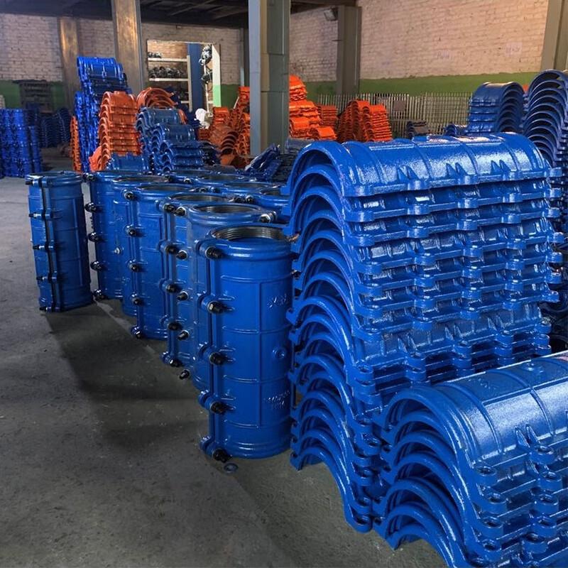 Żeliwna obejma naprawcza do rur